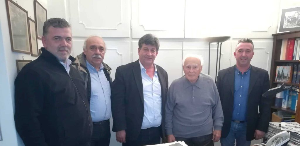 ΣΥΝΑΝΤΗΣΗ ΜΕ ΤΟΝ Κ. ΚΑΡΟΛΟ ΠΑΠΟΥΛΙΑ ΓΙΑ ΤΗΝ ΙΔΡΥΣΗ ΙΔΡΥΜΑΤΟΣ ΣΤΗΝ ΠΩΓΩΝΙΑΝΗ