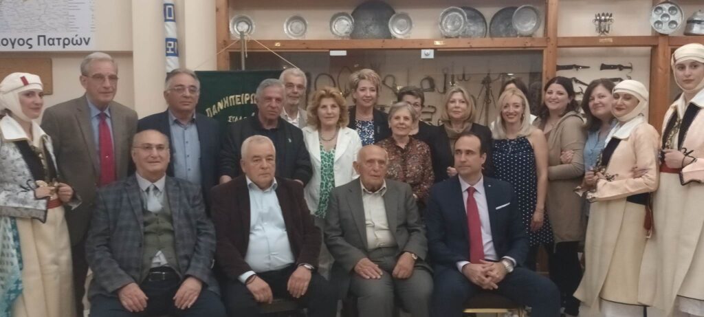 Στην Πάτρα η Πωγωνίσια Φορεσιά