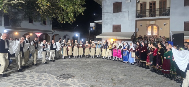 Μια όμορφη βραδιά πολιτισμού και ενότητας στο Δελβινάκι: Όταν το Πωγώνι και το Ζαγόρι στήνουν κοινό χορό, η Ήπειρος ολόκληρη μεγαλώνει